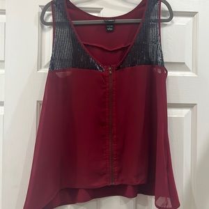 Ladies sleeveless dress shirt